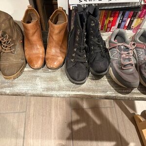 Lot of women’s boots and   sneaker’s